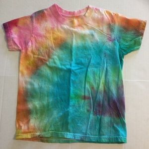 HANES TYE DYE SIZE SMALL TEE SHIRT